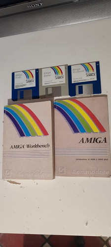Commodore amiga workbench - amiga,