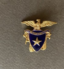 Club Alpino Italiano spilla smaltata CAI Bertoni Milano