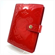 LOUIS VUITTON Monogram Vernis