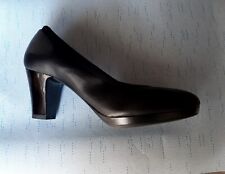 Scarpa donna in pelle decolté