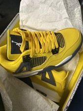 Air Jordan 4 Retro Thunder