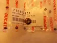 71610212A Distanziale