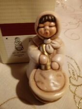 Thun -Lavandaia del presepe classico - colore champagne -fuori produzione