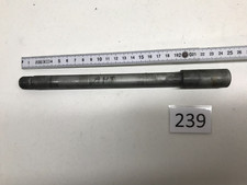 ASSE PERNO RUOTA ANTERIORE APRILIA MOTO' 650CC ANNI 1995 1996