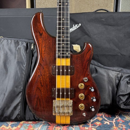 Ibanez musician studio - ibanez, bass