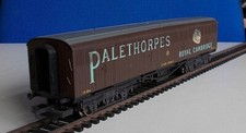 Lima 305352 "Palethorpes"