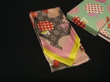 Sciarpa Gucci GG Marmont collo