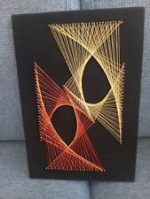 Vintage Quadretto String Art geometrico Psichedelico Chiodini Filo 30x20 cm