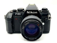 Nikon F-301 + Tokina 80-200 mm