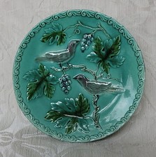 Barbotina Vintage con  fondo verde e uccellini su pianta di vite