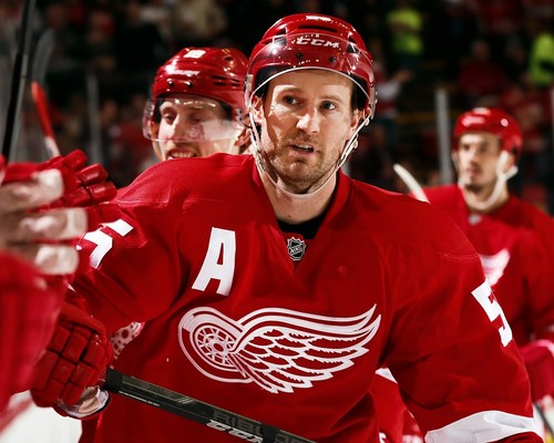 Niklas kronwall fist bumps the - kronwall,