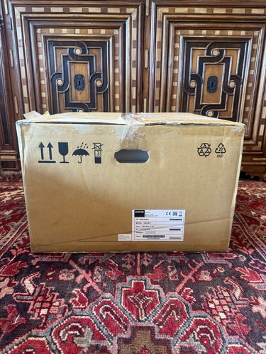 Brand new barco g62 w11 - barco, g62-w11