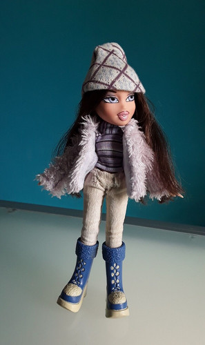 Bratz doll mga - "bratz, mga,