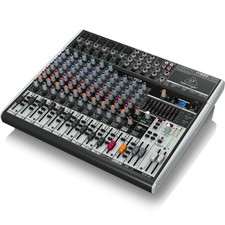 Behringer XENYX X1832USB -