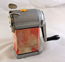 temperamatite a manovella