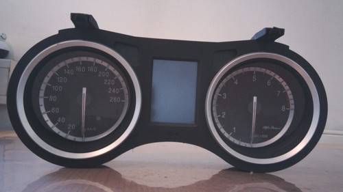 Quadro strumenti alfa romeo - quadro,