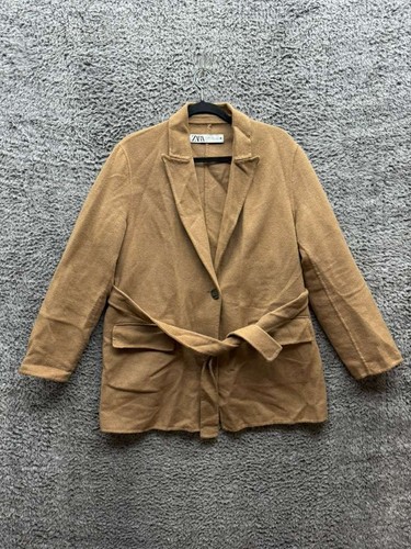 Cappotto corto con cintura