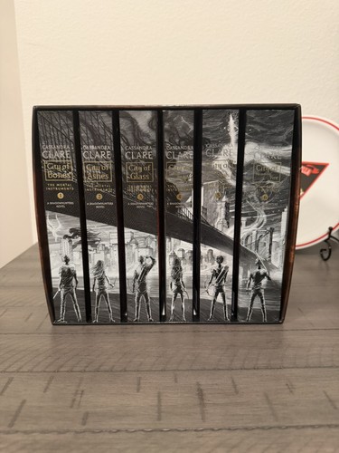 The mortal instruments - mortal, by