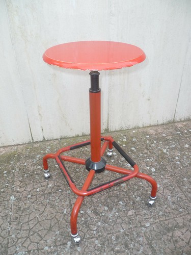 Sgabello vintage rosso - vintage,