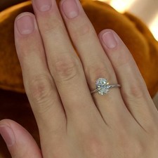 Fede Nuziale Creata in Laboratorio 1,60 Ct Taglio Ovale Certificato IGI...