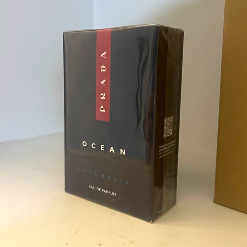 Prada luna rossa - luna,