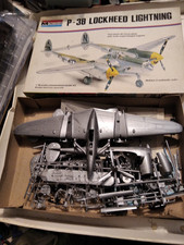 MONOGRAM 1/48- P-38 LOCKEED