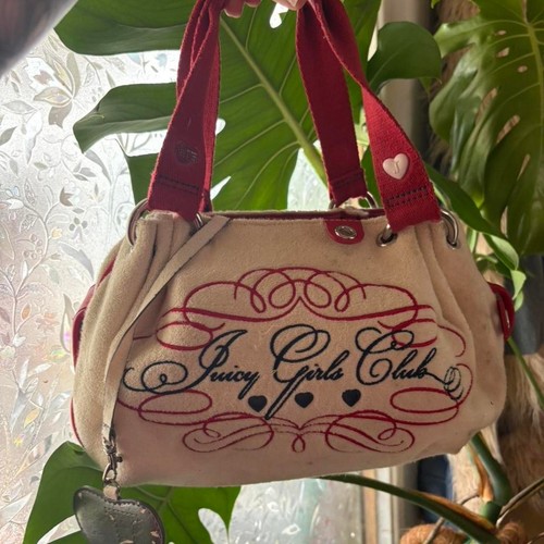 Raro club per - , ragazze