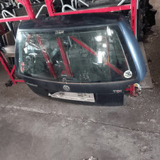 3B9827025AQ Portello post