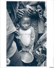 1996 Goma Zaire Alyce Scally Toddler Happiness Monochrome Photo 8X10