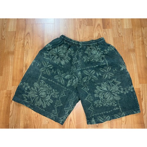 Pantaloni corti mimetici