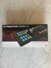 Traktor Kontrol X1 MK2 Compreso di Case Originale - Perfette Condizioni 