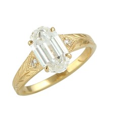 Anello in oro giallo 18 kt con