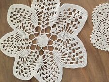 Centrino fatte di pizzo ad uncinetto usate 5 pezzi ad un unico prezzo 