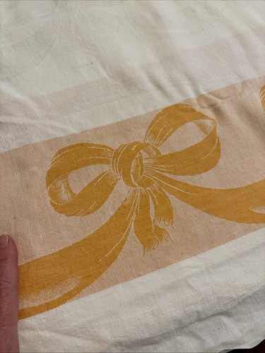 Tovaglia vintage damascata