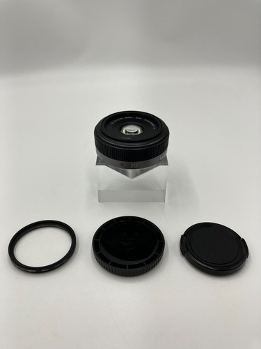 Panasonic lumix f1 - 20, f1.7