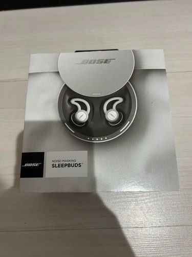 Nuovi auricolari sigillati