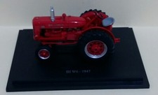 HACHETTE 1/43 TRATTORE IH W6