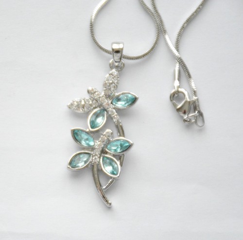 Collana con ciondolo doppia