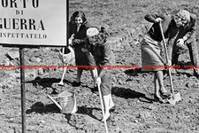 F022624 University students