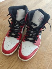 Air Jordan 1 Retro Chicago