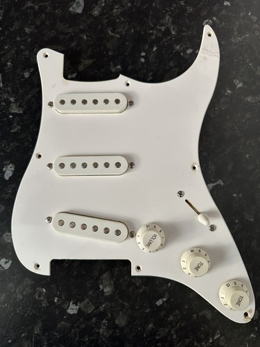 Squier stratocaster affinity - squier,