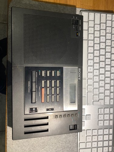 Sony icf 2001 radio - -,