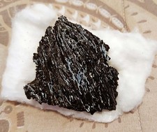 frammento non lavorato di lava