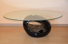 Tavolino di design moderno con