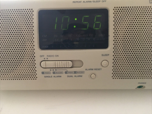 Sony dream machine clock - sony,