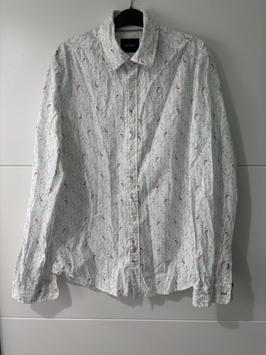 Camicia bianca con bottoni