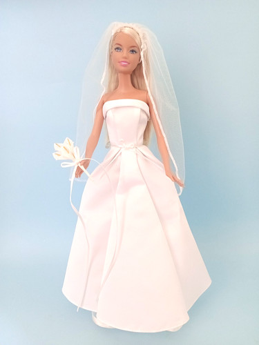 Barbie wedding day doll - barbie,