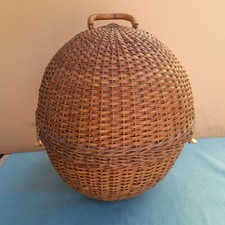 ANTICA CAPPELLIERA IN VIMINI