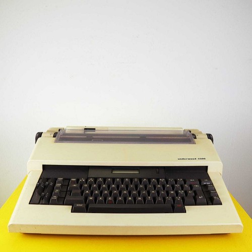 Macchina scrivere underwood - da,