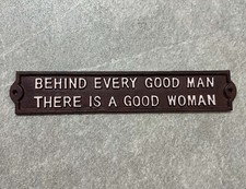 Dietro ogni buon uomo segno